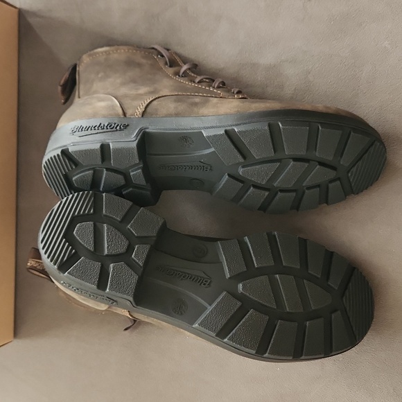 Blundstone Boots - Picture 5 of 9